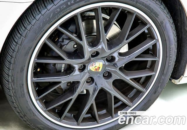 Porsche Panamera 2020 — Photo 18/20