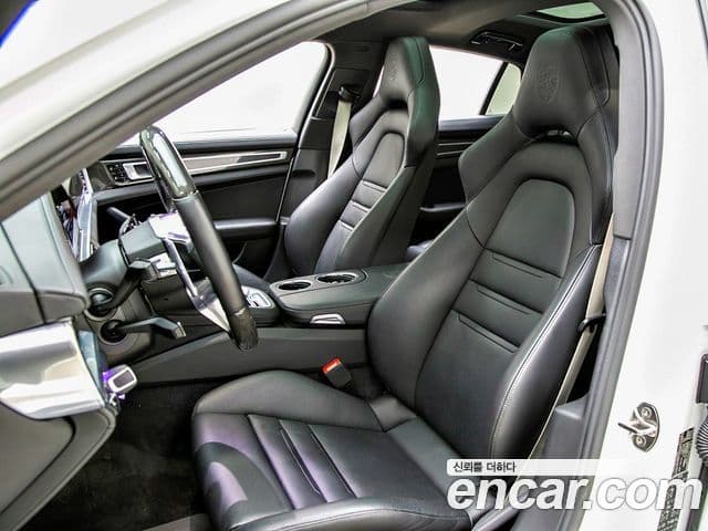Porsche Panamera 2020 — Photo 3/20