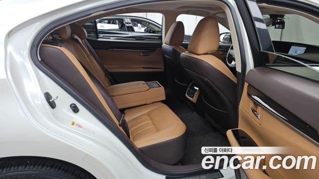 Lexus ES300h 2018 — Şəkil 5/20