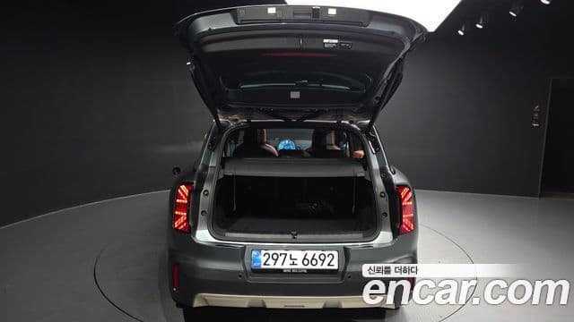 Mini Cooper S Countryman 2025 — Фото 19/20