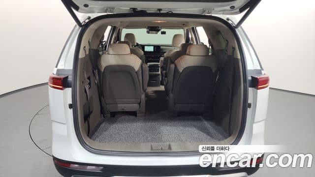 Kia Carnival 2021 — Photo 12/32