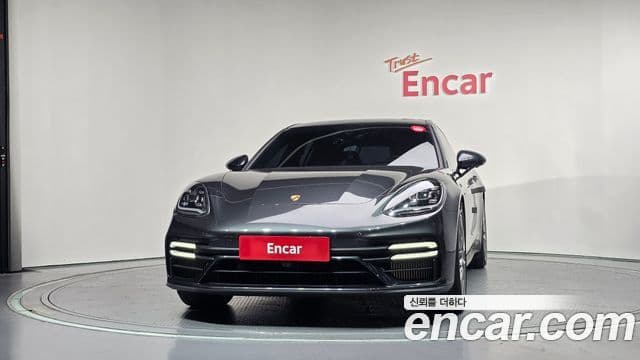 Porsche Panamera 2022 — Şəkil 23/35