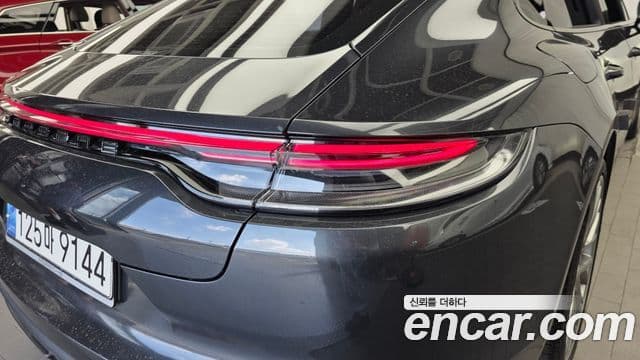 Porsche Panamera 2022 — Şəkil 16/35