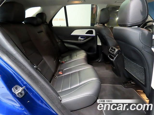 Mercedes-Benz GLE-Class 2021 — Фото 11/20