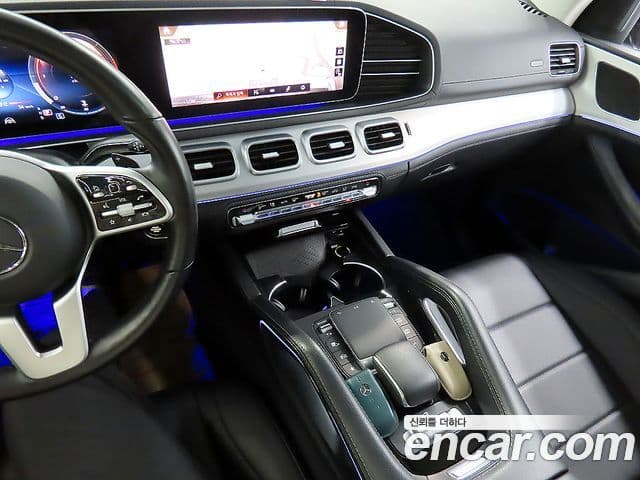 Mercedes-Benz GLE-Class 2021 — Фото 12/20