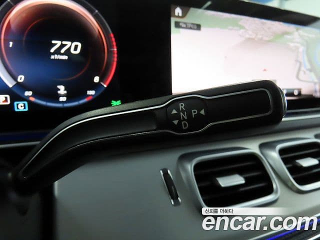Mercedes-Benz GLE-Class 2021 — Фото 14/20