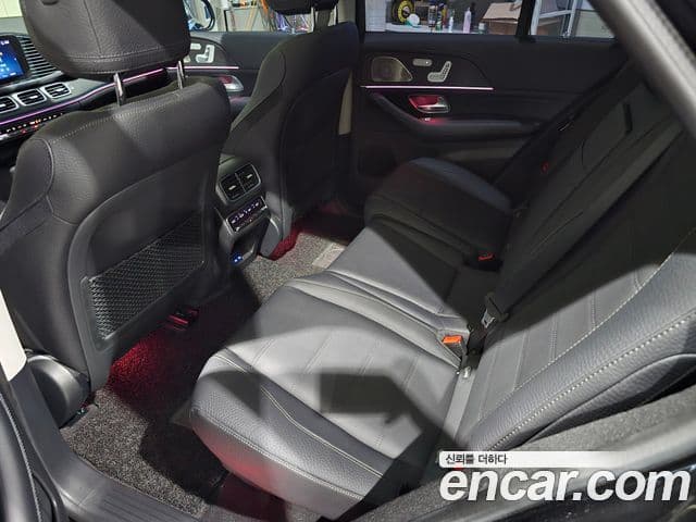 Mercedes-Benz GLE-Class 2023 — Photo 11/20