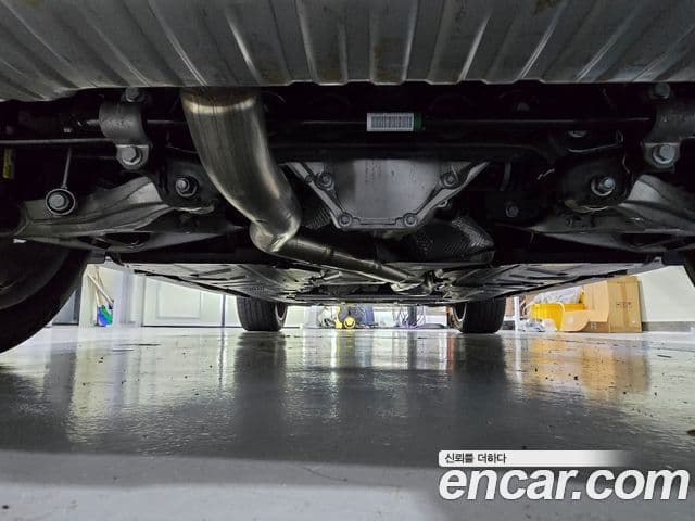 Mercedes-Benz GLE-Class 2023 — Photo 12/20
