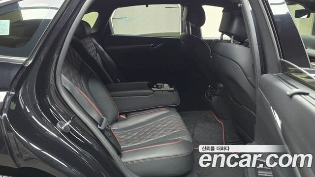 Genesis G80 2023 — Şəkil 27/35