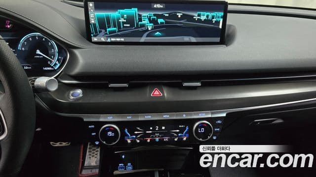 Genesis G80 2023 — Şəkil 28/35