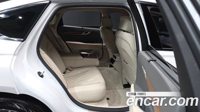 Genesis G80 2024 — Photo 25/32