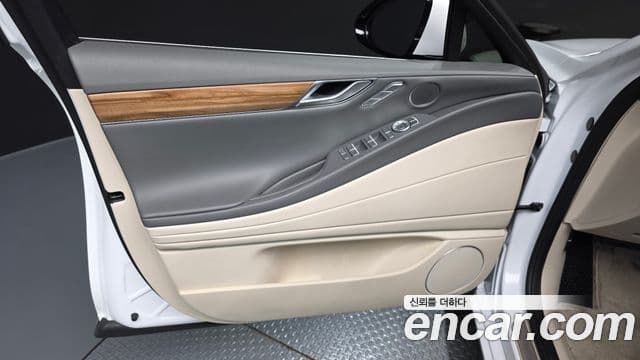 Genesis G80 2024 — Photo 9/32