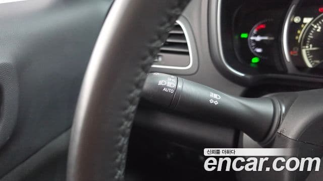 Renault Samsung QM6 2023 — Şəkil 24/32