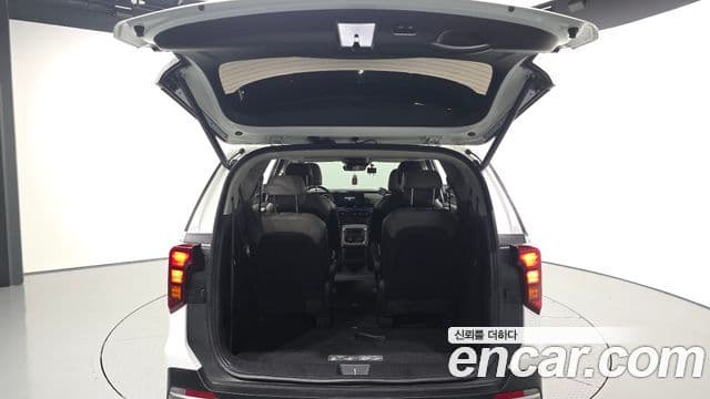 Kia Carnival 2024 — Фото 20/20