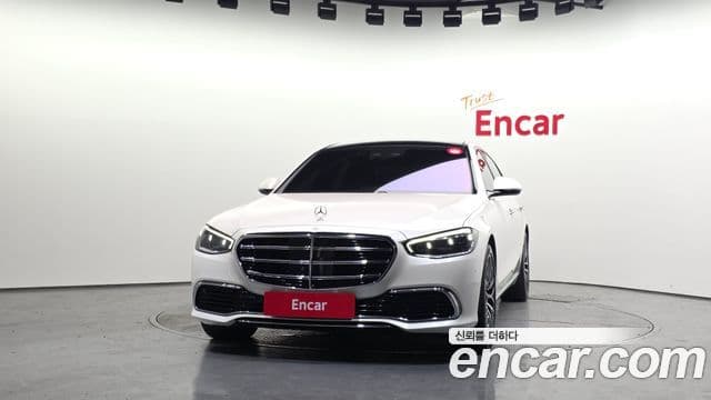 Mercedes-Benz S-Class 2022 — Photo 10/20