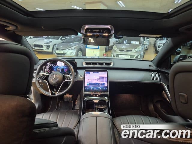 Mercedes-Benz S-Class 2022 — Photo 6/18