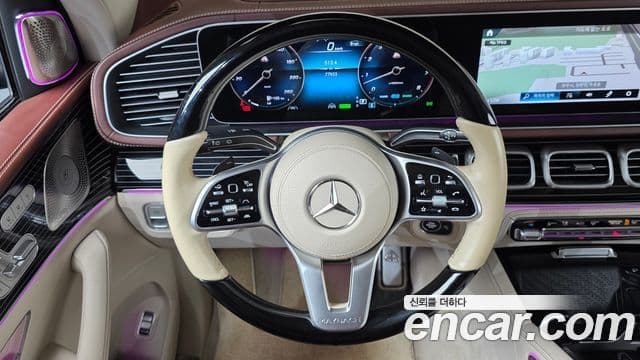 Mercedes-Benz GLS-Class 2023 — Photo 15/20