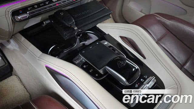 Mercedes-Benz GLS-Class 2023 — Photo 13/20