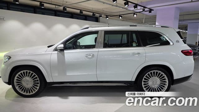 Mercedes-Benz GLS-Class 2026 — ფოტო 11/20