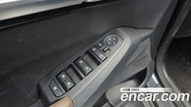 Kia Seltos 2021 — ფოტო 8/31