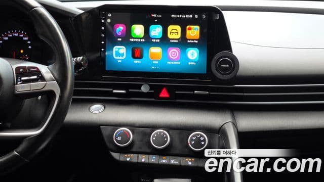 Hyundai The New Avante Hybrid 2020 — Photo 11/20
