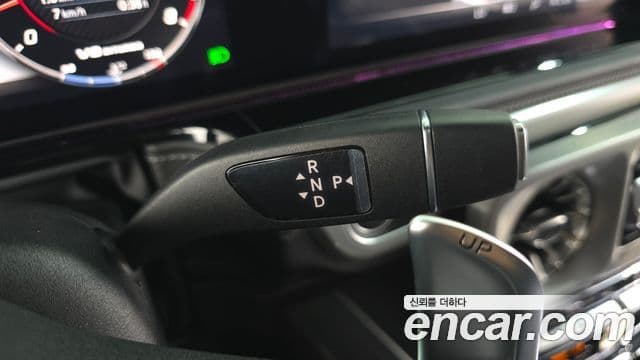 Mercedes-Benz G-Class 2021 — Photo 32/32