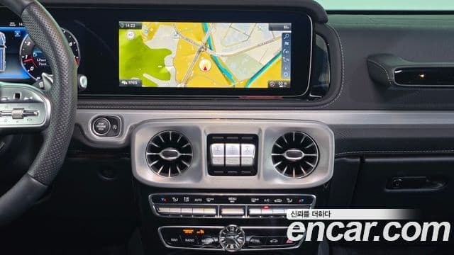 Mercedes-Benz G-Class 2021 — Photo 29/32