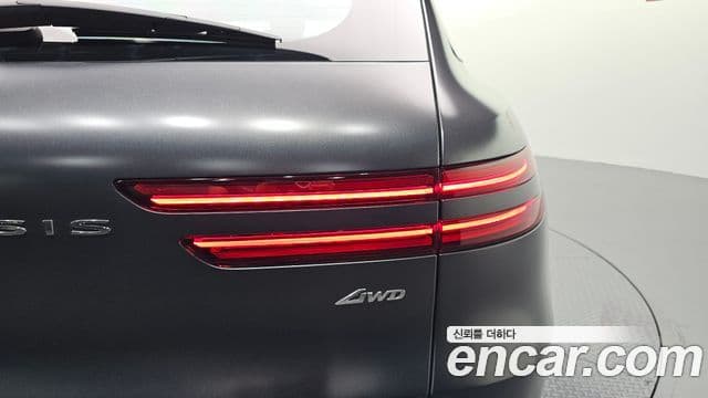 Genesis GV70 2022 — ფოტო 17/36