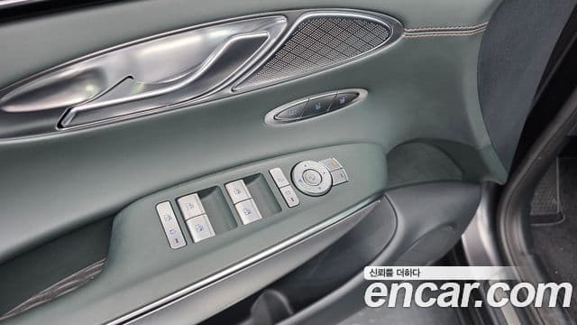 Genesis GV70 2022 — ფოტო 5/36