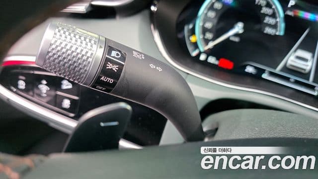 Genesis GV70 2022 — ფოტო 3/36