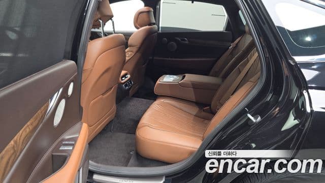 Genesis G80 2021 — Şəkil 23/33