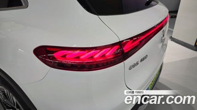 Mercedes-Benz EQS SUV 2025 — ფოტო 8/20