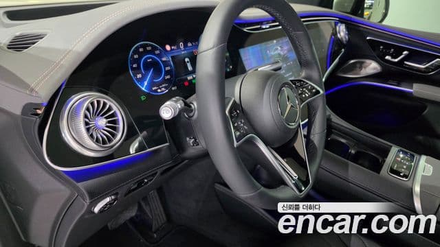 Mercedes-Benz EQS SUV 2025 — ფოტო 6/20