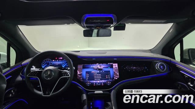 Mercedes-Benz EQS SUV 2025 — ფოტო 14/20