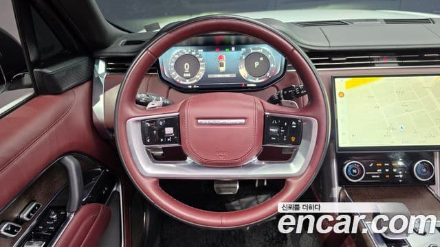 Land Rover Range Rover 2022 — Фото 11/20