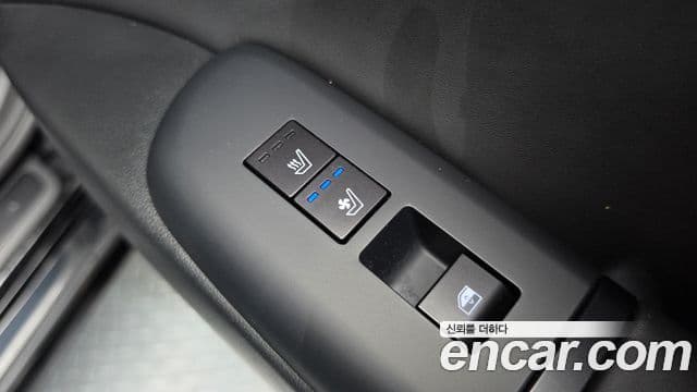 Hyundai Grandeur Hybrid 2024 — Photo 6/36