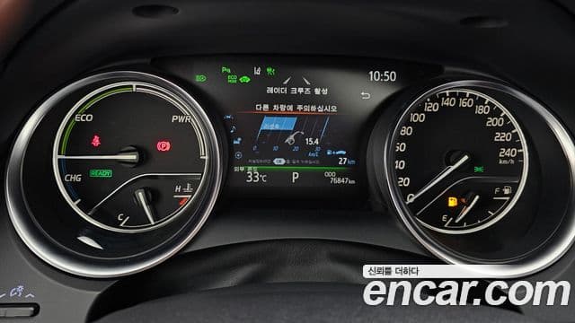 Toyota Camry 2019 — Şəkil 18/31