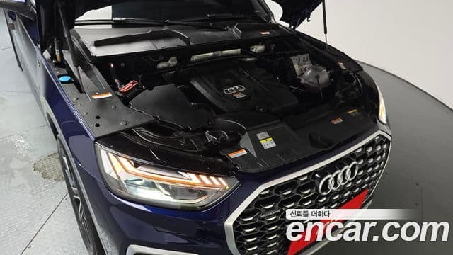 Audi Q5 2022 — ფოტო 7/36