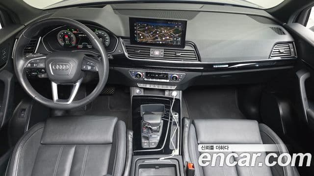 Audi Q5 2022 — ფოტო 4/36