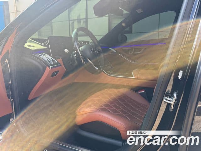 Mercedes-Benz S-Class 2022 — Photo 2/17