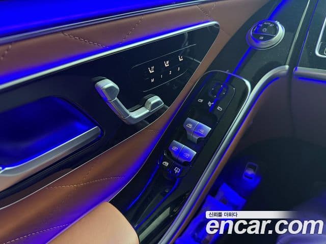 Mercedes-Benz S-Class 2022 — Photo 14/17