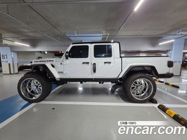 Jeep Gladiator 2021 — Photo 17/20