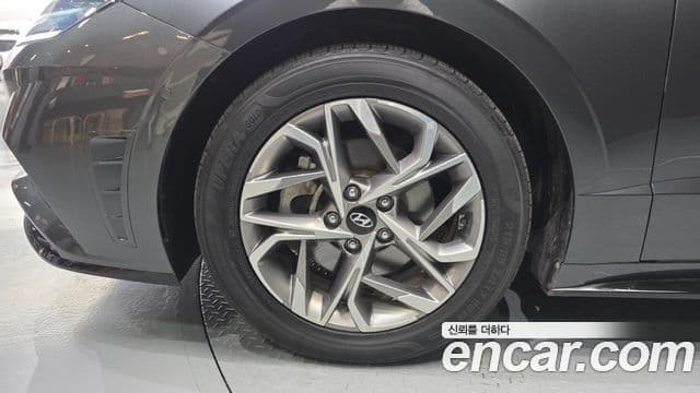 Hyundai Sonata Hybrid 2021 — Photo 5/20