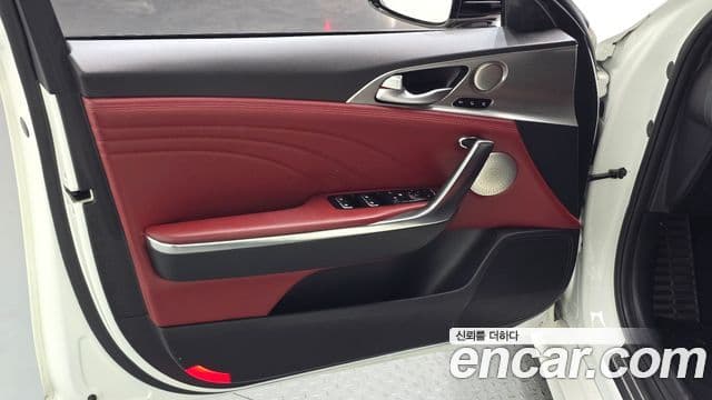 Kia Stinger Meister 2022 — Photo 7/39