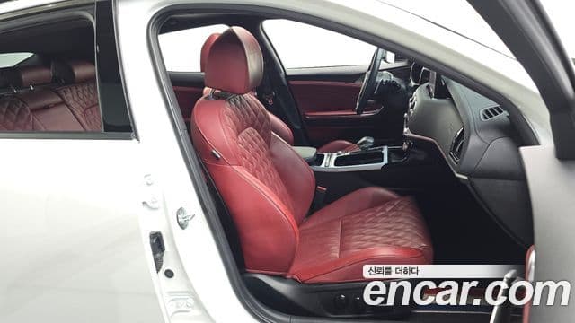 Kia Stinger Meister 2022 — Photo 36/39