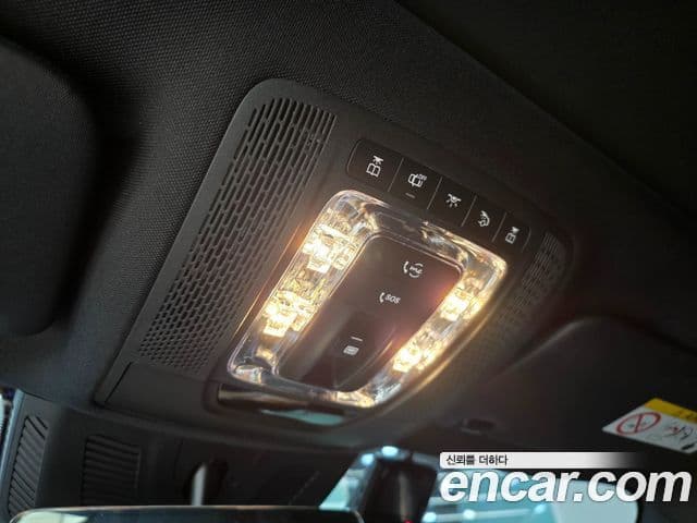 Mercedes-Benz EQB 2023 — ფოტო 9/19