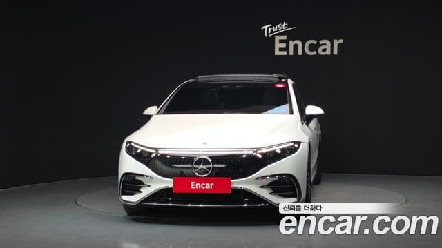 Mercedes-Benz EQS 2023 — Photo 23/31