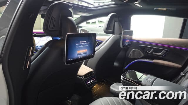 Mercedes-Benz EQS 2023 — Photo 6/31
