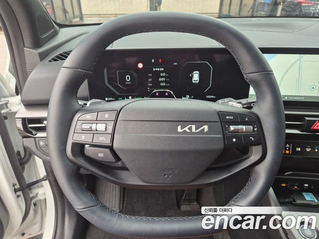 Kia Sportage 2025 — Фото 12/17