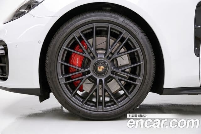 Porsche Panamera 2025 — Photo 18/20